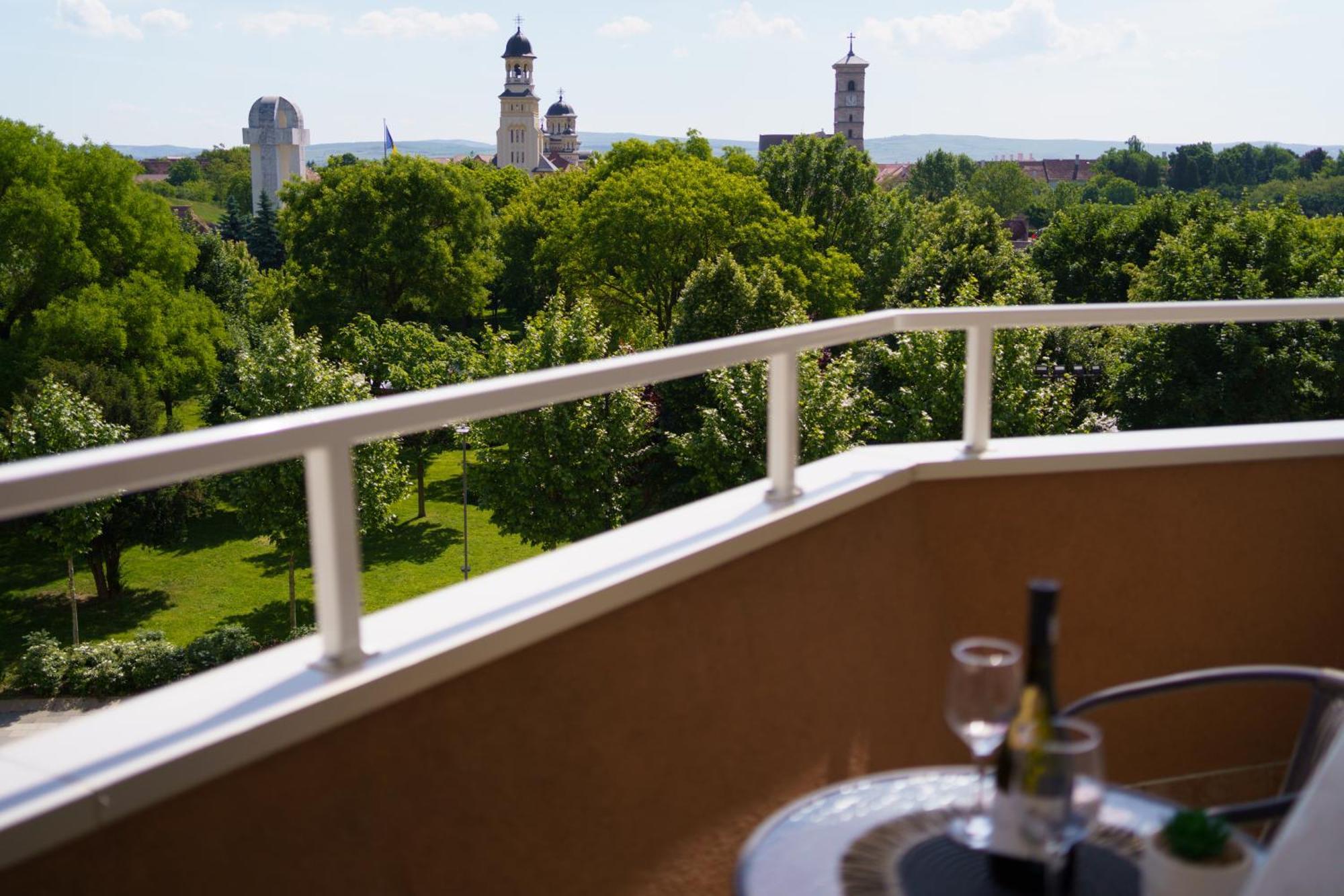Pasiro Aparthotel Alba Iulia Luaran gambar